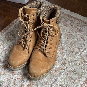 Sonoma Lace Up Tan Ankle Boots Faux Fur Lined Cozy Combat Hiker Booties Size 8.5